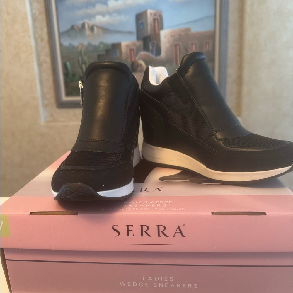 Serra Black Ladies Wedge Sneakers